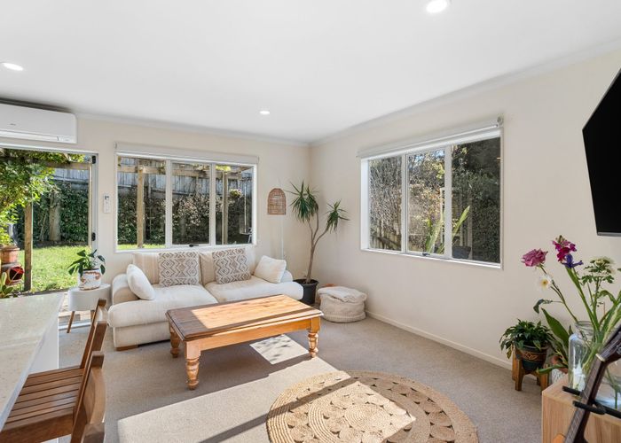  at 5/61 The Avenue, Albany, North Shore City, Auckland