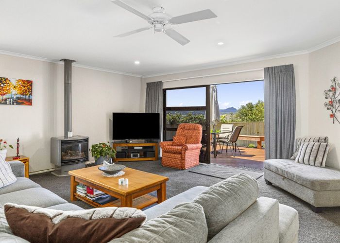  at 25 Kinder Street, Acacia Bay, Taupo, Waikato