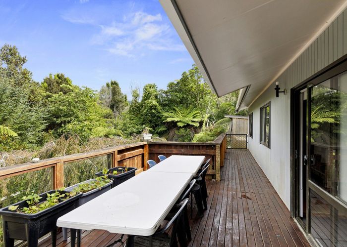  at 6 Serenity Grove, Maoribank, Upper Hutt, Wellington