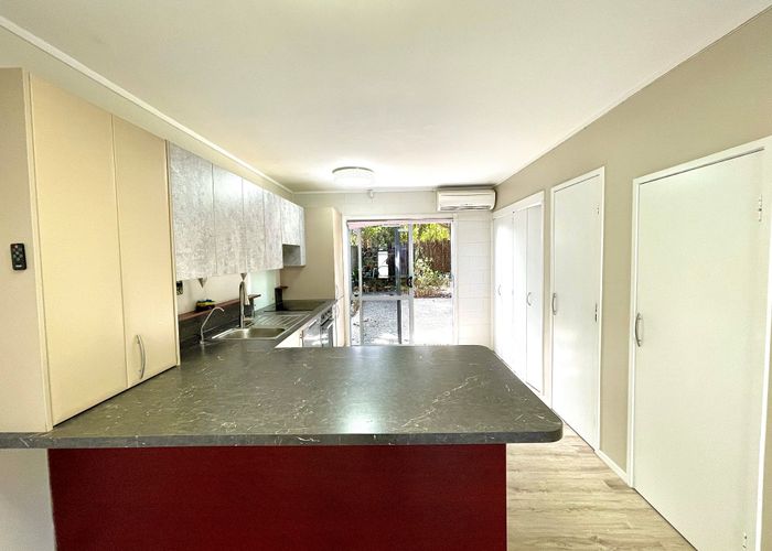  at 2/111 Balmoral Road, Mount Eden, Auckland City, Auckland