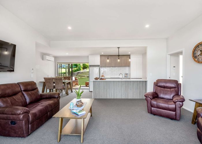  at 62 Ronald Avenue, Glenbrook, Franklin, Auckland