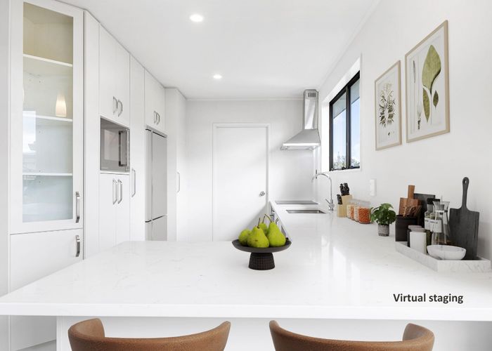  at 2/14 Norrie Smith Avenue, Flat Bush, Auckland