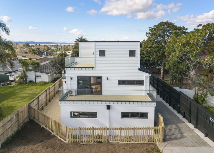  at 127A Te Atatu Road, Te Atatu South, Waitakere City, Auckland