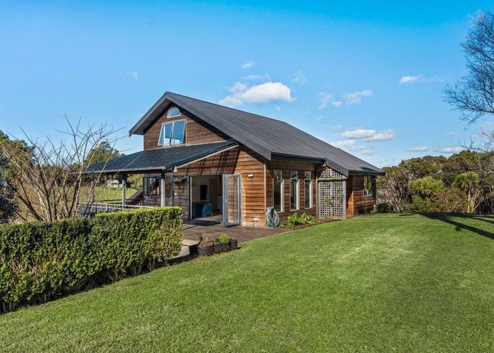  at 115 Wilma Road, Surfdale, Waiheke Island, Auckland