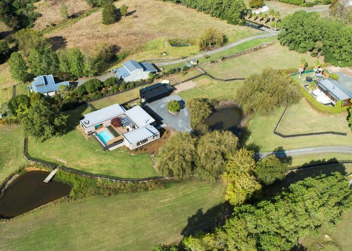  at 47 Hardens Lane, Paremoremo, Auckland