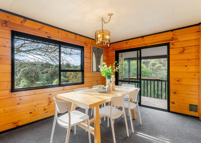  at 4 Ramonda Close, Glenfield, North Shore City, Auckland