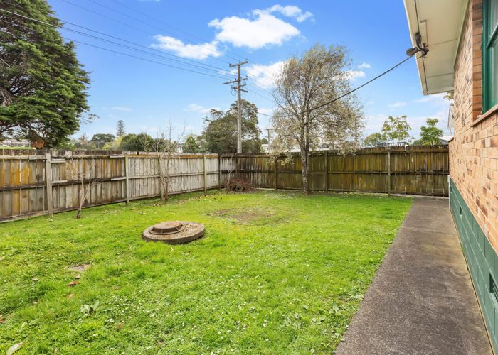  at 1/82 Portage Road, New Lynn, Auckland