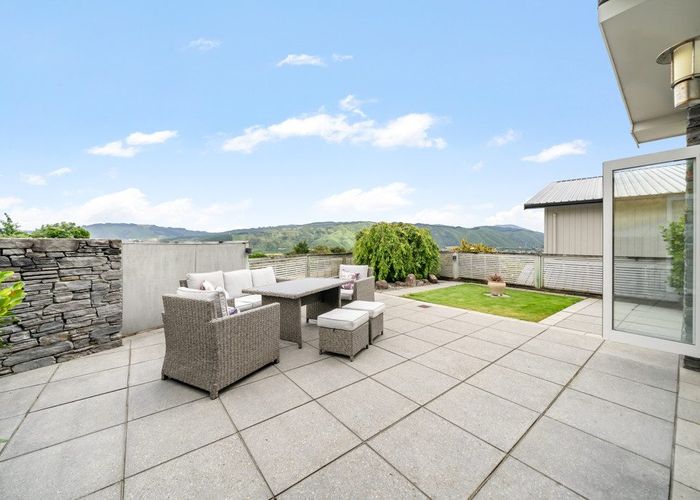  at 43 Seymour Grove, Kingsley Heights, Upper Hutt