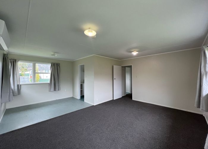  at 44 Blueberry Grove, Timberlea, Upper Hutt, Wellington