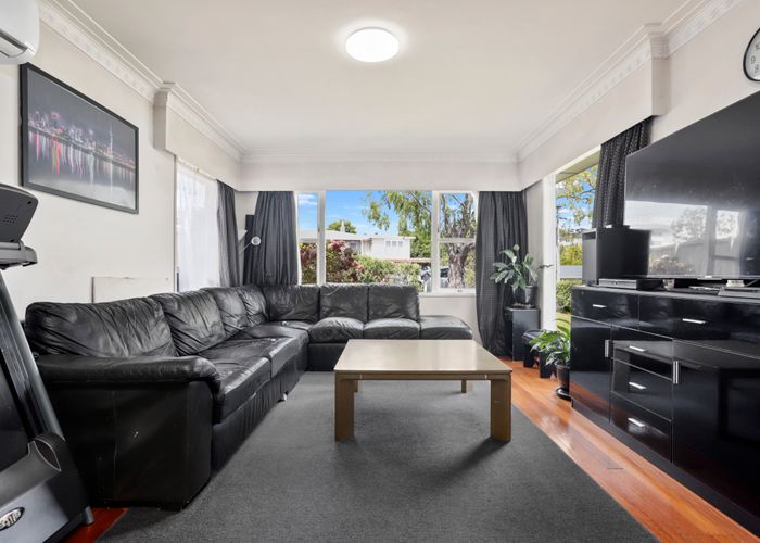  at 57 Connaught Street, Blockhouse Bay, Auckland