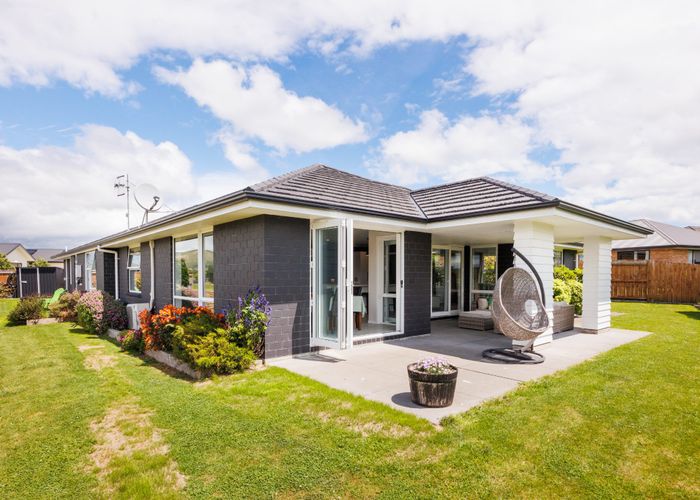 at 132 Johnstone Drive, Fitzherbert, Palmerston North, Manawatu / Whanganui