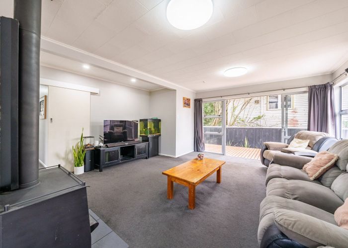  at 39 Mountbatten Grove, Clouston Park, Upper Hutt, Wellington