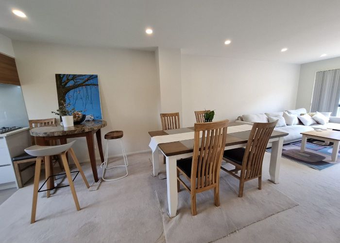  at 10/5 Perekia Street, Albany, North Shore City, Auckland