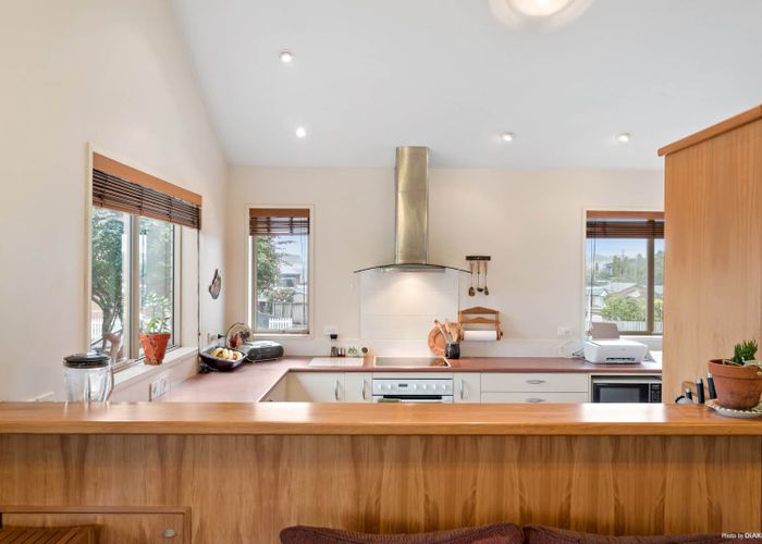  at 18 Merlot Heights, Huapai, Kumeū