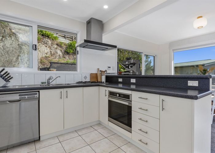  at 28 Spinnaker Drive, Whitby, Porirua