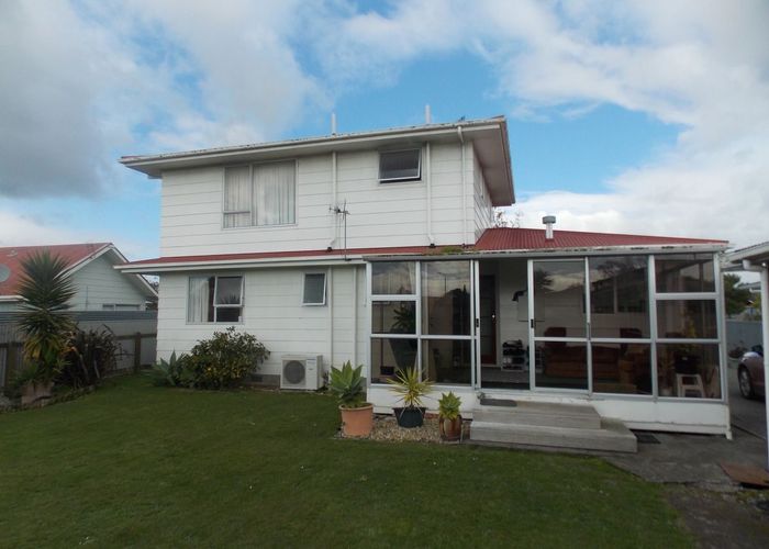  at 31 Hillcrest Drive, Kelvin Grove, Palmerston North