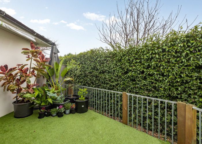  at 21 Pollen Crescent, Melville, Hamilton