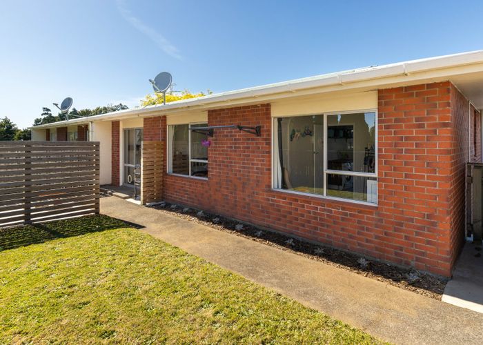  at 1/10 Brierley Place, Marfell, New Plymouth