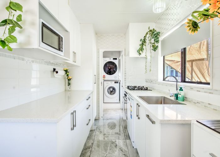  at 4 Kenney Crescent, Fairfield, Hamilton
