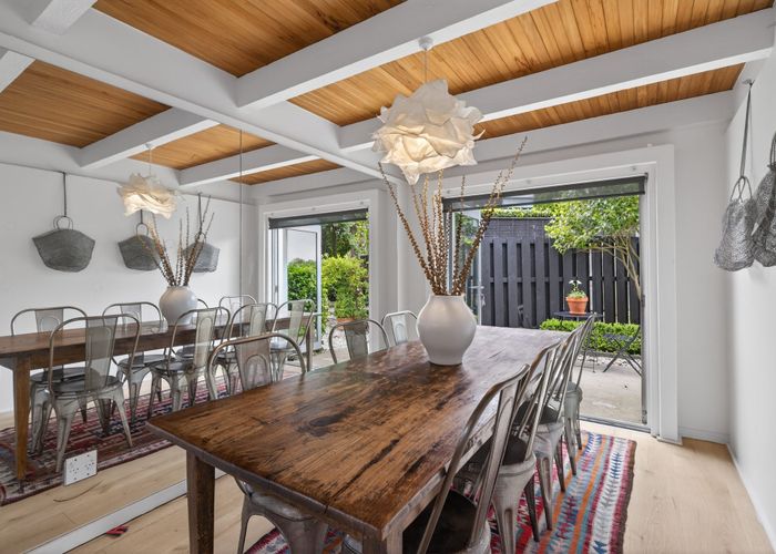  at 10 Holmwood Road, Fendalton, Christchurch City, Canterbury