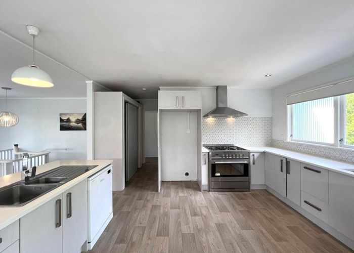  at 26 Manhattan Heights, Glendene, Waitakere City, Auckland