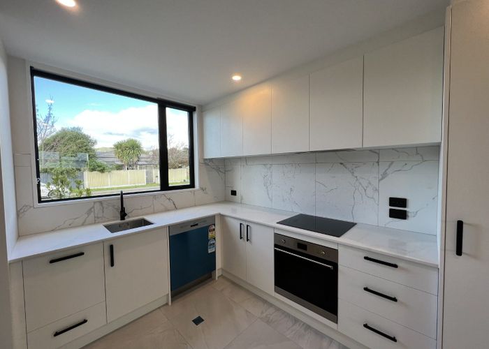  at 2/14 Rutherford Street, Woolston, Christchurch City, Canterbury