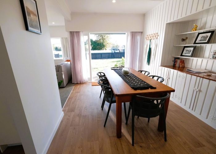  at 248 Fox Street, Hamilton East, Hamilton