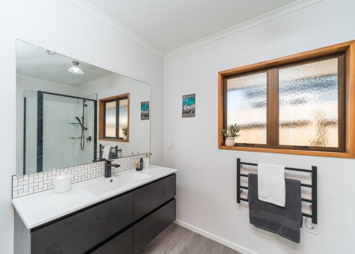  at 3 Silverdale Court, Terrace End, Palmerston North, Manawatu / Whanganui