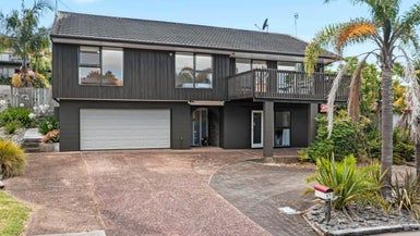  at 17 King Richard Place, Browns Bay, Auckland