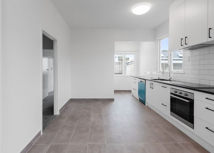  at 3 Carlton Street, Hillsborough, Auckland City, Auckland