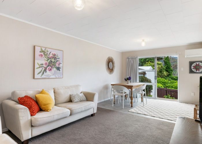  at 6B Ely Grove, Wainuiomata, Lower Hutt, Wellington