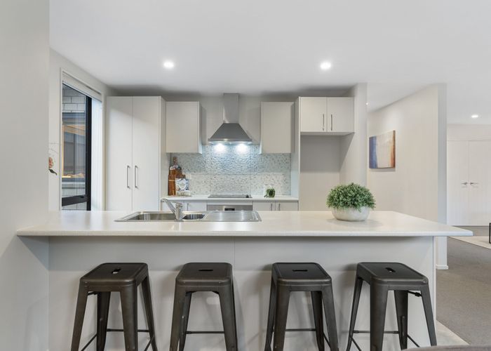  at 49B Panorama Road, Mount Wellington, Auckland
