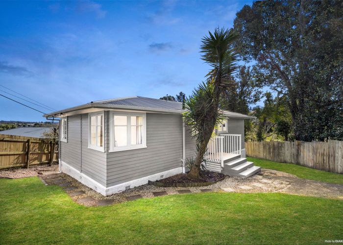  at 33 Amberley Avenue, Te Atatu South, Auckland