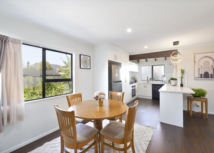  at 4/2 Taylor Street, Blockhouse Bay, Auckland City, Auckland