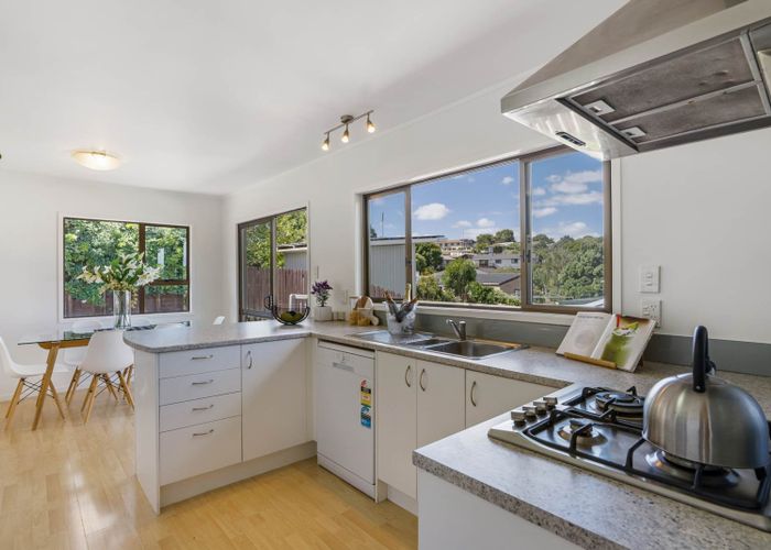  at 6 Everglade Drive, Goodwood Heights, Auckland