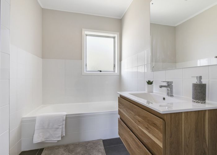  at 182 Wordsworth Road, Manurewa, Auckland