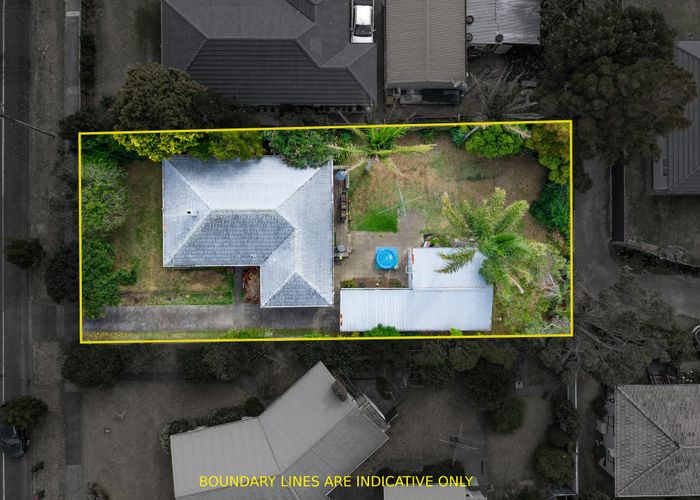  at 14 Farmer Street, Mangere East, Auckland