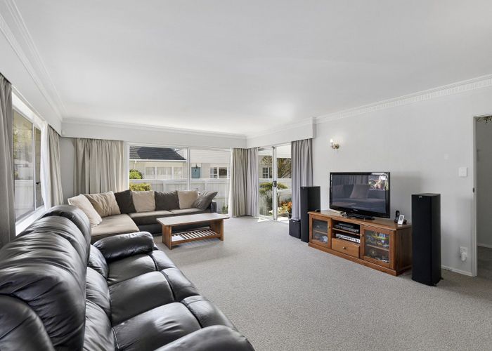  at 27 Saint Columbans Grove, Boulcott, Lower Hutt