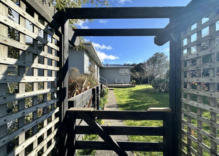 at 8 Ruru Avenue, Otatara