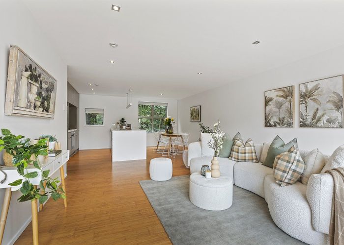  at 17 Saddleback Grove, Karori, Wellington