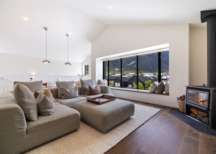  at 18 Grain Close, Jacks Point, Queenstown