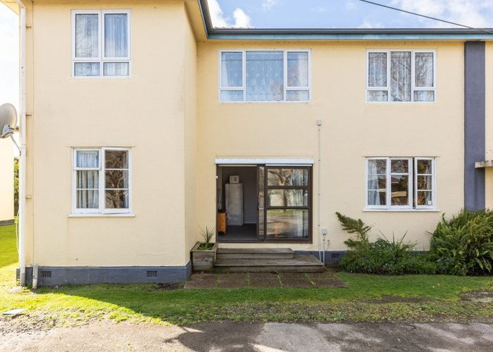  at 1/288 College Street, West End, Palmerston North, Manawatu / Whanganui