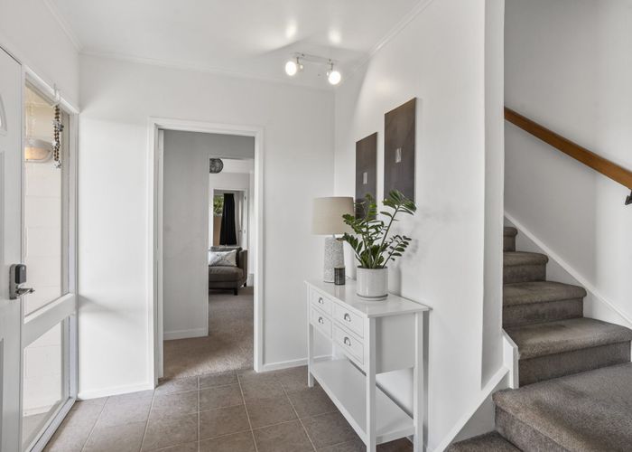  at 11 Hague Place, Birkenhead, Auckland