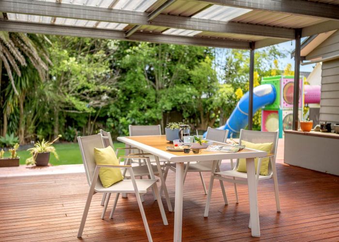  at 10 Fourth View Avenue, Beachlands, Manukau City, Auckland