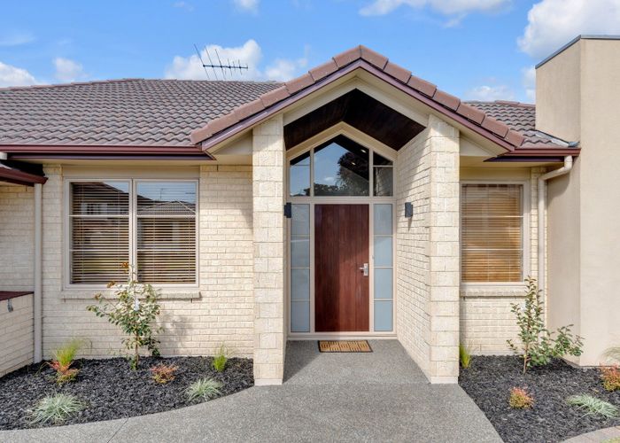  at 43 Speyside Crescent, Flat Bush, Auckland