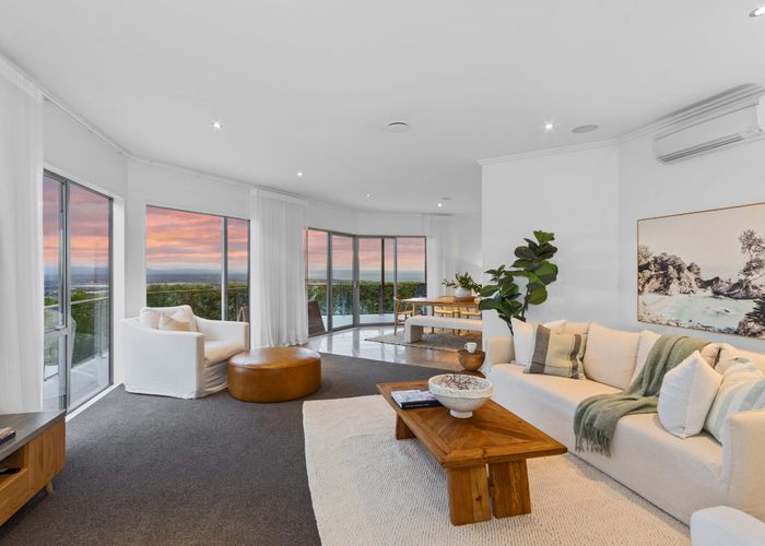 at 19 Luxton Place, Mount Pleasant, Christchurch City, Canterbury