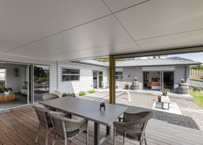  at 111 Oteki Park Drive, Welcome Bay, Tauranga, Bay Of Plenty
