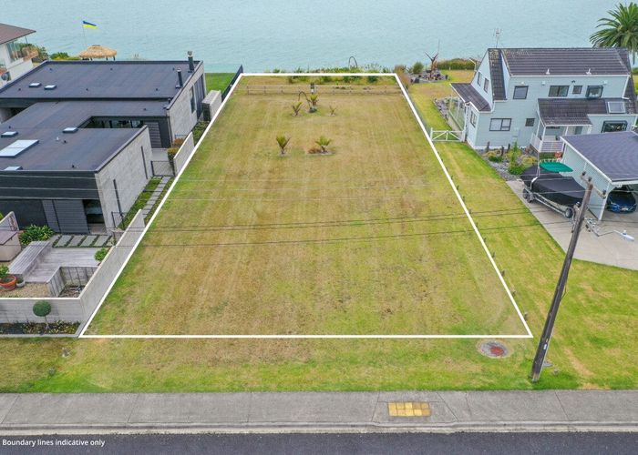  at 39 Pohutukawa Road, Beachlands, Manukau City, Auckland