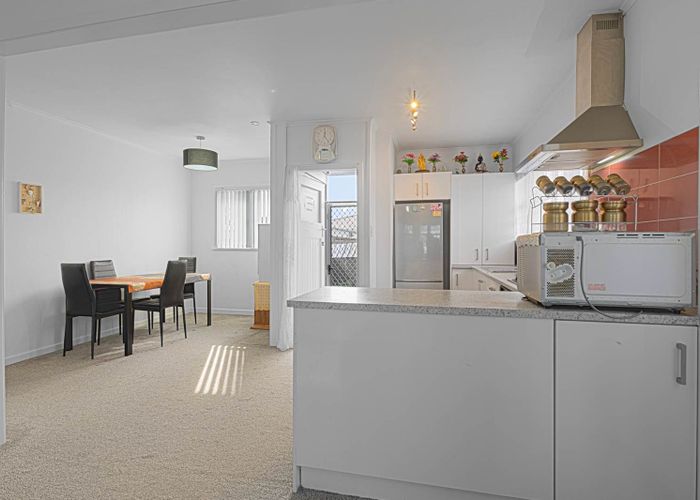  at 1/30 Gloucester Road, Manurewa, Manukau City, Auckland