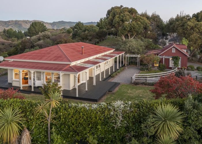  at 28 Flaxmere Street, Waikanae Beach, Waikanae